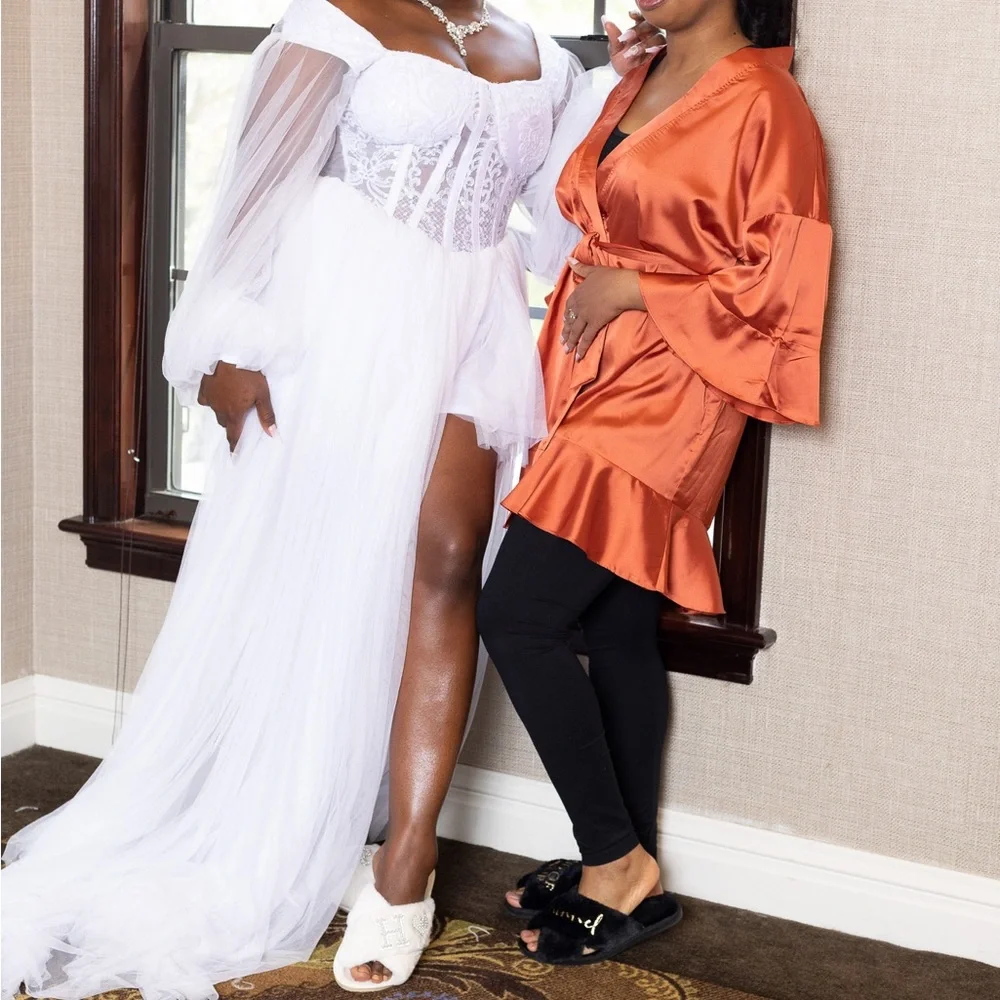 Custom Luxury Bridal Robe - Picture 1 of 3